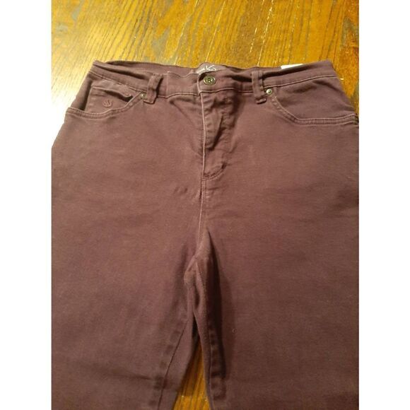 Size 8P Petite Gloria Vanderbilt Amanda Plum Purple Denim Jeans Casual Pants - Picture 2 of 4